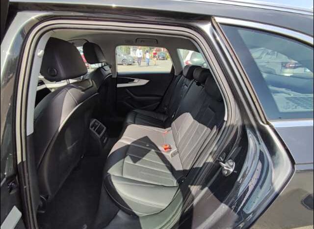 Audi A4 Avant 30 2.0 tdi Design 122cv s-tronic pieno
